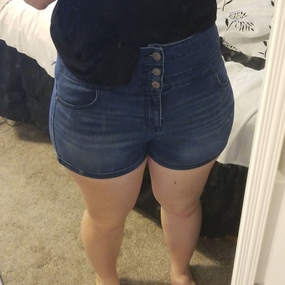 High Rise denim shorts Tinseltown